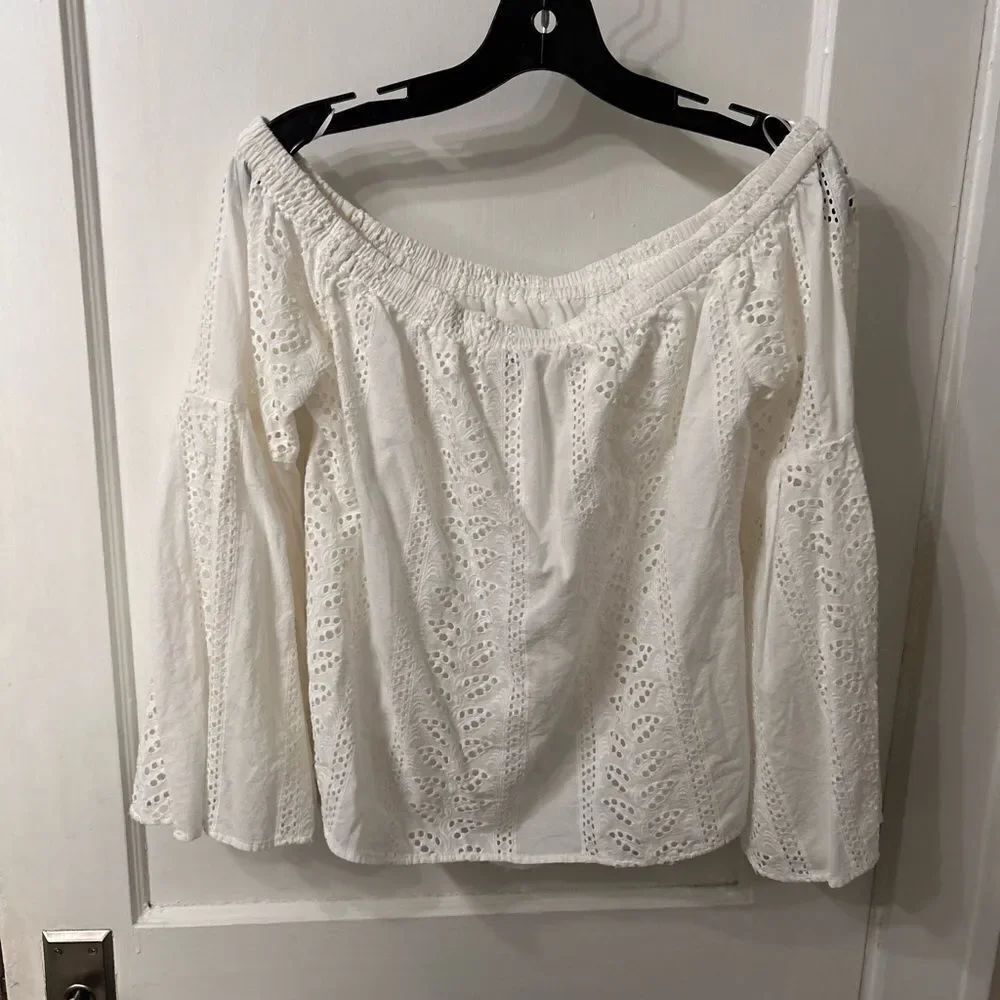 Express White Off-Shoulder Blouse - Picture 4 of 4
